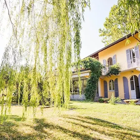 Villa Lesa Villa Lesa